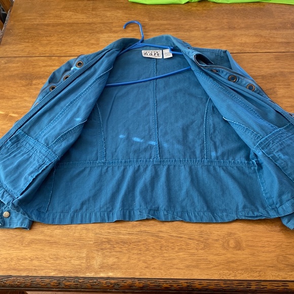 Blue denim jacket - Picture 2 of 4